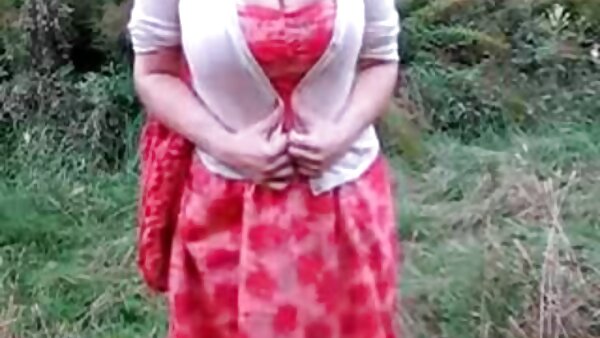 لونی سبزه عجیب و غریب شلخته در حال مکیدن دیک فیلم سکسی جوراب ساق بلند گل میخ بزرگ است