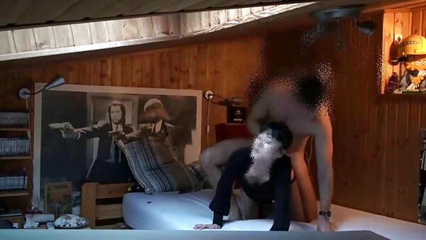 کنش گره‌خورده در آشپزخانه با مامان بلوند سکس با جوراب بلند هیجان‌زده برایانا بیچ